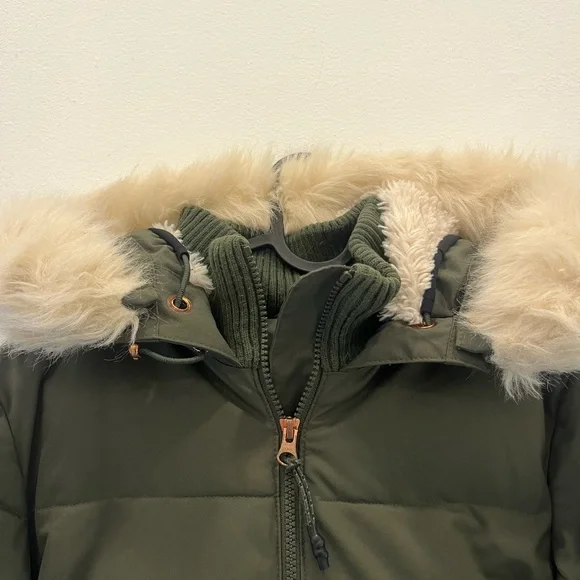 Sweaty Betty Olive Green Puffer Coat size small - Picture 6 of 9
